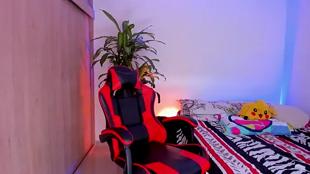 aldrinwhite online show from March 2026 08:31:01 PM