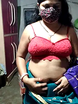 Snapshot of Mourani24 chatting on April 2026 01:42:02 AM Mourani24 online show from April 2026 01:42:02 AM