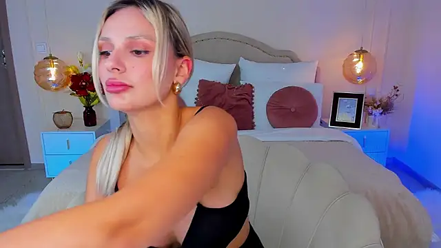 MissLoou online show from June 2026 05:19:02 AM