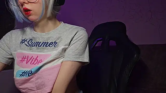 Snapshot of DanaWard chatting on February 2025 09:53:02 PM DanaWard online show from February 2025 09:53:02 PM