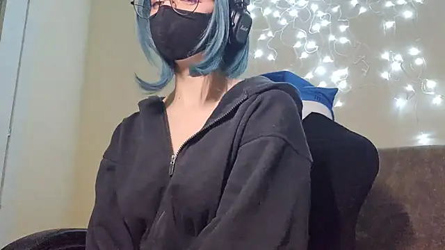 Snapshot of DanaWard chatting on September 2025 10:46:01 PM DanaWard online show from September 2025 10:46:01 PM