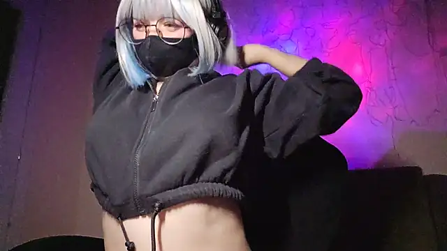 Snapshot of DanaWard chatting on November 2025 08:08:02 PM DanaWard online show from November 2025 08:08:02 PM