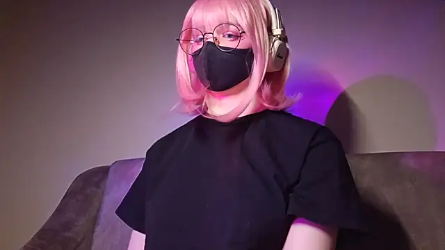 DanaWard online show from April 2026 10:01:02 PM