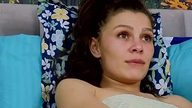 MadameDeFeu online show from January 2025 11:00:01 AM