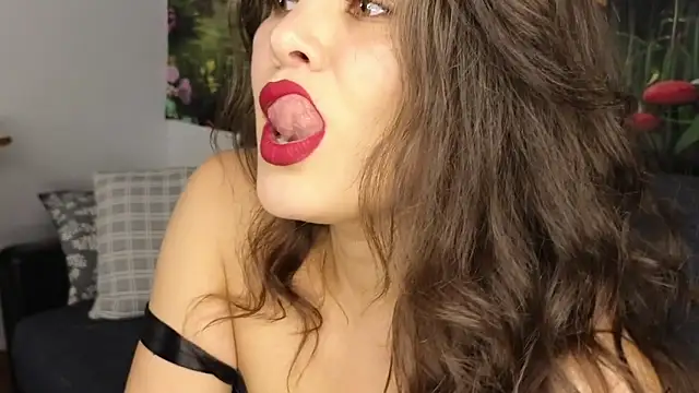 MadameDeFeu online show from September 2025 10:39:02 AM