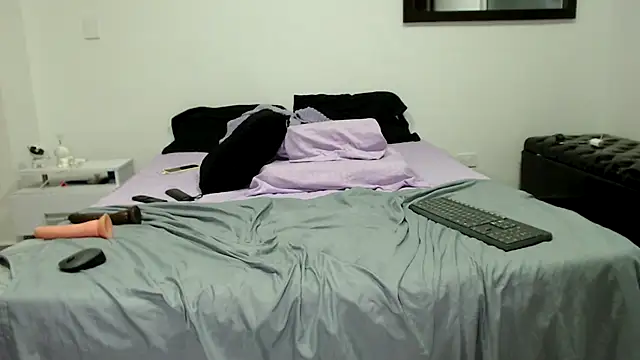 AnnieRoss69 online show from December 2024 11:24:01 PM