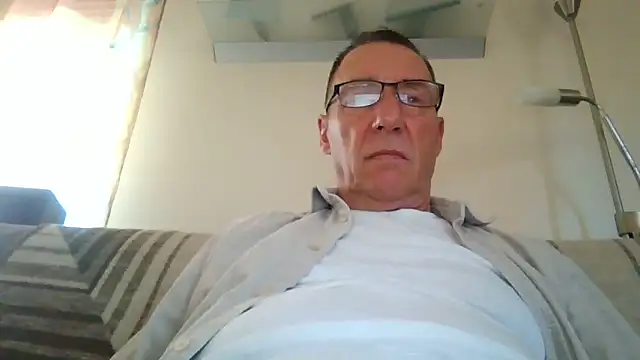 Piero1966xh online show from October 2025 02:15:01 PM