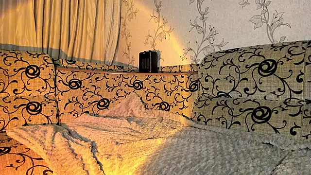 Snapshot of insanely-sweet chatting on January 2025 05:53:01 PM insanely-sweet online show from January 2025 05:53:01 PM