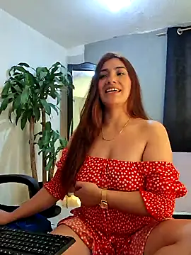 Snapshot of emmily_d chatting on January 2025 11:17:01 PM emmily d online show from January 2025 11:17:01 PM