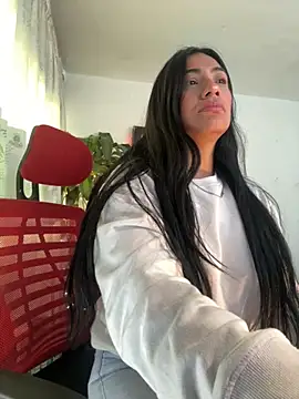 Snapshot of emmily_d chatting on November 2025 06:23:02 PM emmily d online show from November 2025 06:23:02 PM