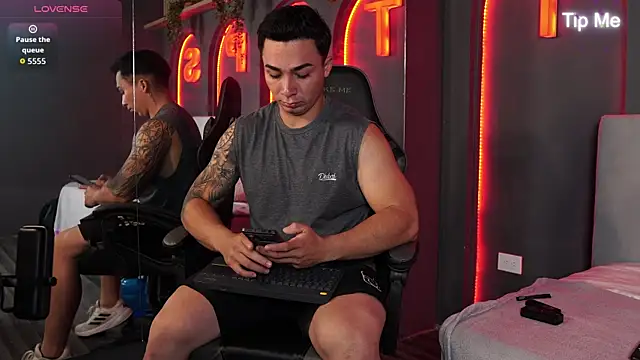 Ryan Hunt online show from December 2025 12:33:02 PM