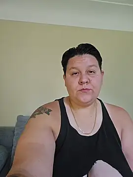 Snapshot of DevilDahm chatting on July 2026 12:04:02 PM DevilDahm online show from July 2026 12:04:02 PM