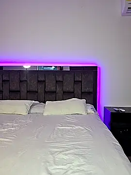 Sthef Castle online show from October 2025 12:16:01 PM