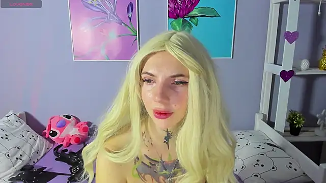 AnneTenet online show from December 2024 03:05:02 AM