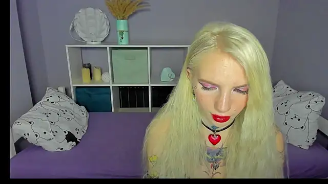 AnneTenet online show from February 2025 10:28:01 AM