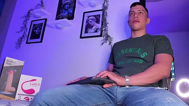 ThomsEvery  online show from January 2025 01:05:02 AM