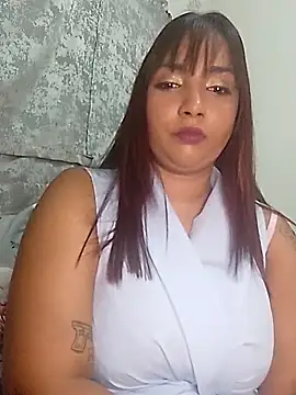 Snapshot of GORGEOUSLIPS chatting on November 2025 03:21:01 PM GORGEOUSLIPS online show from November 2025 03:21:01 PM