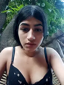 Julix A online show from January 2025 03:21:01 PM