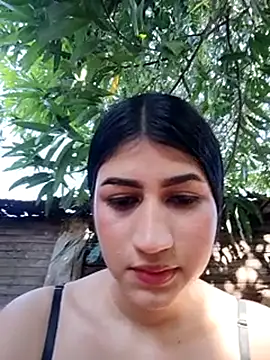 Julix A online show from September 2025 08:42:01 PM