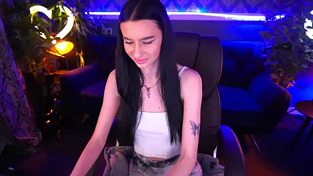 Snow WhiteeeX online show from January 2025 01:47:01 PM