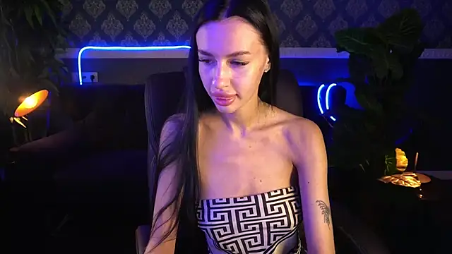 Snow WhiteeeX online show from September 2025 05:44:02 AM