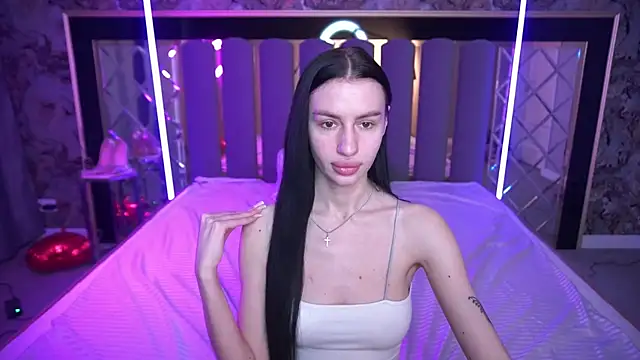 Snow WhiteeeX online show from April 2026 06:19:01 AM