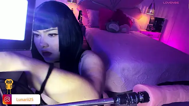 AHRI LEE online show from November 2025 12:58:01 AM