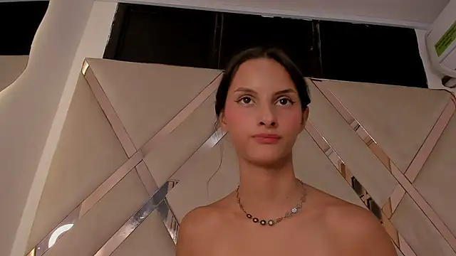 ninaht online show from February 2025 09:31:02 PM