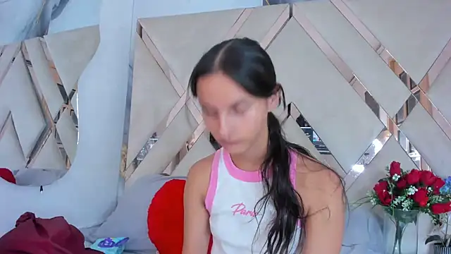 ninaht online show from October 2025 08:37:02 PM