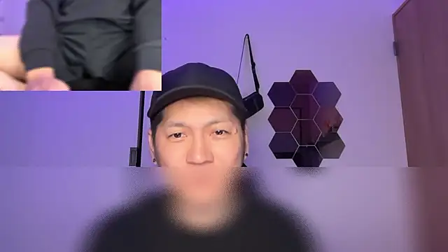 Snapshot of kensnb chatting on February 2026 08:32:02 PM kensnb online show from February 2026 08:32:02 PM