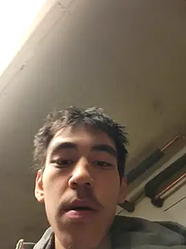 johnnyyyahh online show from October 2025 10:48:01 AM