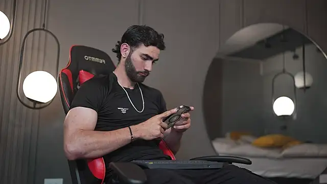 Austin bolt online show from December 2024 03:49:01 AM