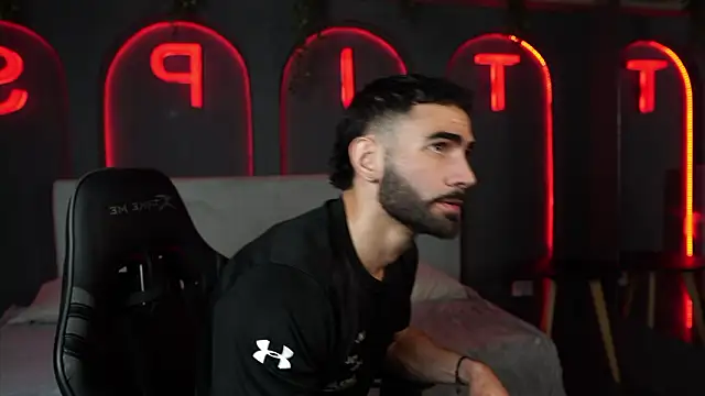 Snapshot of Austin_bolt chatting on February 2026 02:38:01 AM Austin bolt online show from February 2026 02:38:01 AM