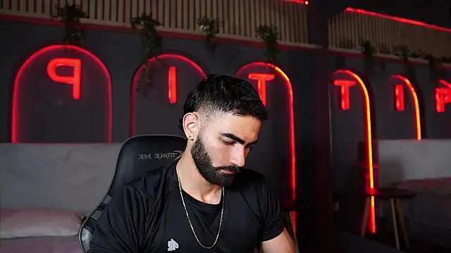 Snapshot of Austin_bolt chatting on February 2026 01:10:02 AM Austin bolt online show from February 2026 01:10:02 AM