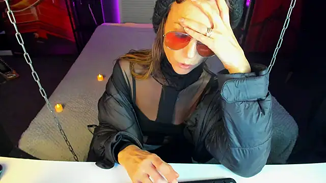 Snapshot of Elizabe_th chatting on February 2025 12:26:01 AM Elizabe th online show from February 2025 12:26:01 AM