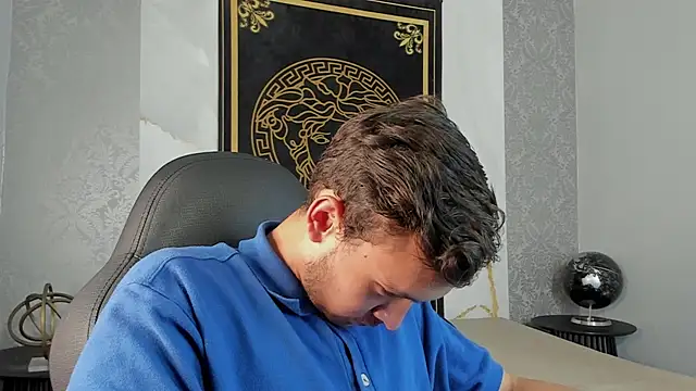 Desmon Clark online show from January 2025 10:41:01 PM