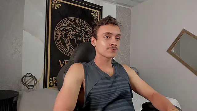 Desmon Clark online show from February 2025 11:46:02 PM