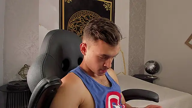 Desmon Clark online show from February 2025 11:31:01 PM