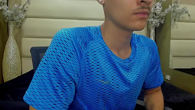 Desmon Clark online show from March 2025 04:10:01 AM