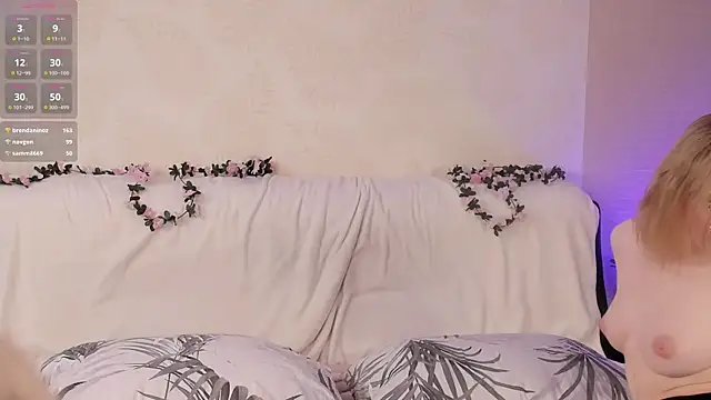 Naughty  Couplles online show from February 2025 06:17:02 AM