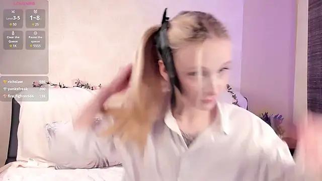 Naughty  Couplles online show from February 2025 12:23:02 PM