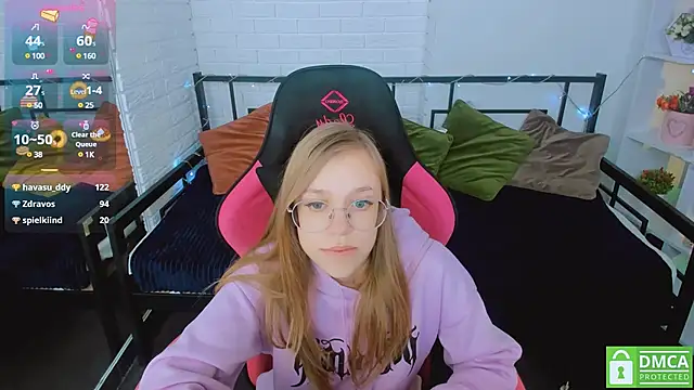 Snapshot of LayriantaVee chatting on January 2025 01:14:02 PM LayriantaVee online show from January 2025 01:14:02 PM