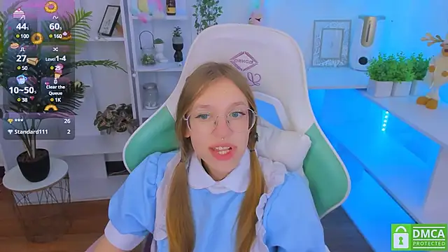 Snapshot of LayriantaVee chatting on January 2025 11:00:02 AM LayriantaVee online show from January 2025 11:00:02 AM