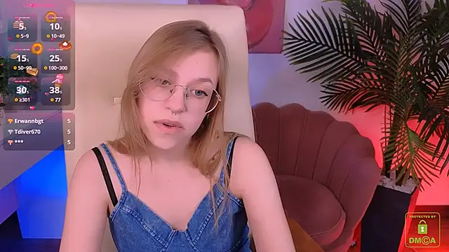 Snapshot of LayriantaVee chatting on January 2025 10:06:01 AM LayriantaVee online show from January 2025 10:06:01 AM