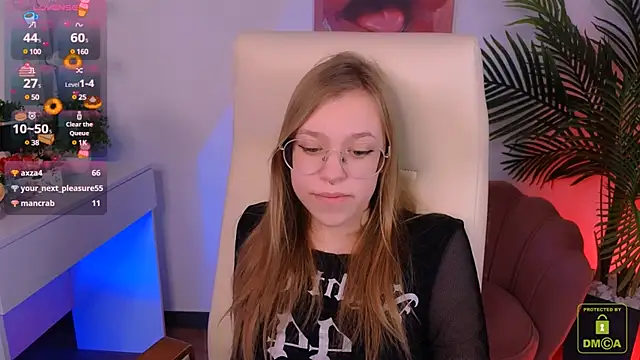 Snapshot of LayriantaVee chatting on January 2025 10:12:02 AM LayriantaVee online show from January 2025 10:12:02 AM