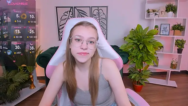 Snapshot of LayriantaVee chatting on February 2025 07:20:01 AM LayriantaVee online show from February 2025 07:20:01 AM