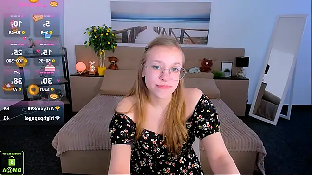 Snapshot of LayriantaVee chatting on February 2025 10:12:02 AM LayriantaVee online show from February 2025 10:12:02 AM