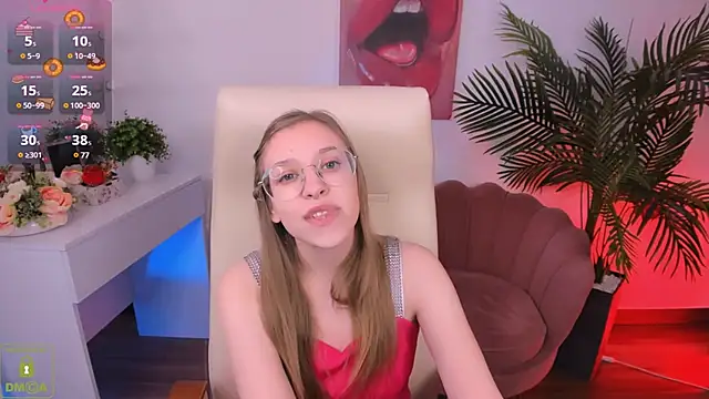 Snapshot of LayriantaVee chatting on February 2025 07:04:02 AM LayriantaVee online show from February 2025 07:04:02 AM