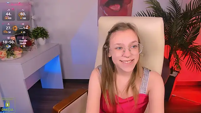 Snapshot of LayriantaVee chatting on February 2025 01:21:02 PM LayriantaVee online show from February 2025 01:21:02 PM