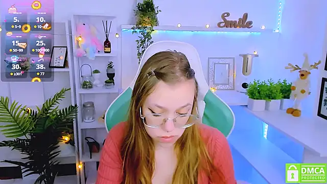 Snapshot of LayriantaVee chatting on March 2025 10:43:02 AM LayriantaVee online show from March 2025 10:43:02 AM